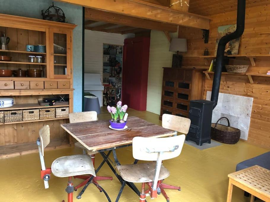 Le Bon Chemin Ateliers Apartment Sainte-Nathalene Exterior photo